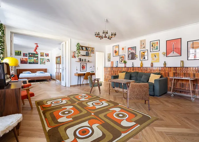 شقة Artsy Loft Downtown 1&2