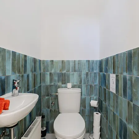 דירה Artsy Loft Downtown 1&2 בודפשט