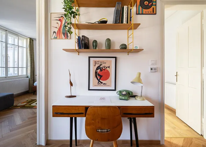 Artsy Loft Downtown 1&2 Apartment *