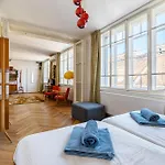 아파트 Artsy Loft Downtown 1&2