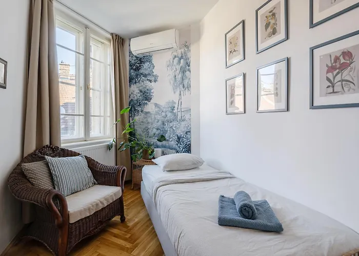 Apartman Artsy Loft Downtown 1&2